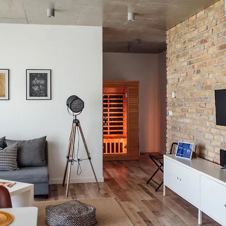 Apartment Style *